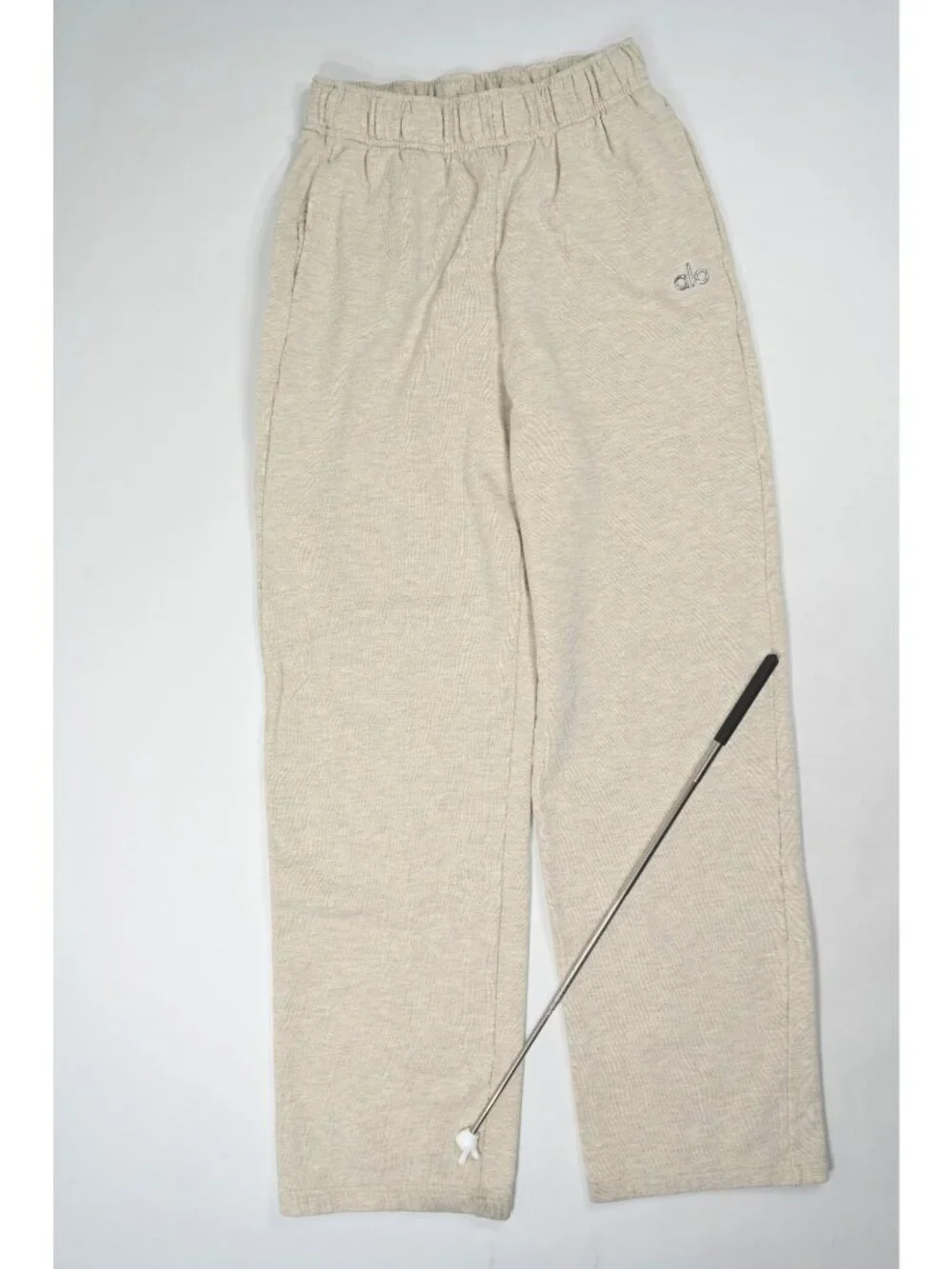 ALO Yoga Accolade Straight Leg Sweatpant in Oatmeal Heather